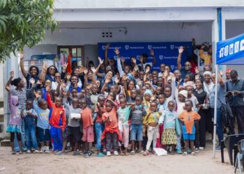 Standard Bank leva espírito de Natal Solidário a crianças vulneráveis em Marracuene