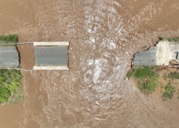 Maputo mais separado do resto de Moçambique; Alerta de inundações no Save; Chuvas fortes em Gaza, Inhambane, Manica, Sofala e Zambézia nesta 3ª feira
