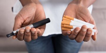 Proibido fumar em Moçambique “em locais abertos ou fechados, públicos ou privados” …até no interior de residências