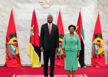 “Apparatchik” incompetente é Inspectora-Geral de Moçambique para “combater à corrupção” usando “tecnologias digitais”