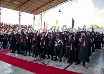 Universidade Politécnica gradua 292 novos quadros no Campus de Tete