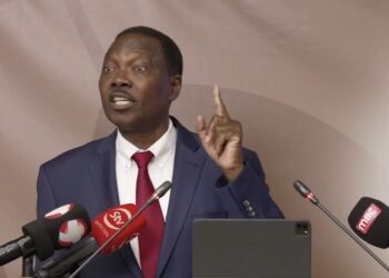“Intervenção no Mozabanco foi decisão pessoal” revela Governador Zandamela que desabafa Moçambique Capitais “fazem barulho, fazem-se de inocentes, sabem o que fizeram”