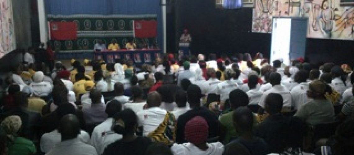 Autárquicas 2013: “Comércio informal deve organizar-se”