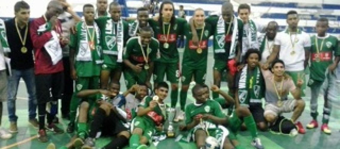 Futsal: Liga goleia o Iquebal e conquista a Supertaça