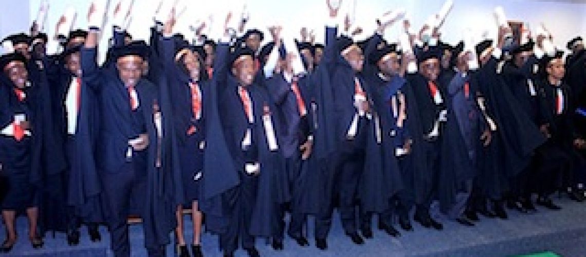 Universidade Politécnica coloca no mercado em Nampula 113 quadros em diversas áreas