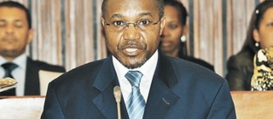 Procurador-Geral apresenta informe evasivo e pouco esclarecedor sobre Justiça em Moçambique