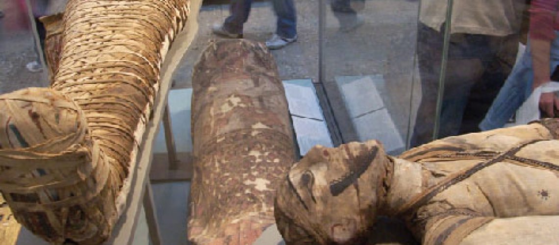 Dezenas de múmias descobertas numa antiga necrópole