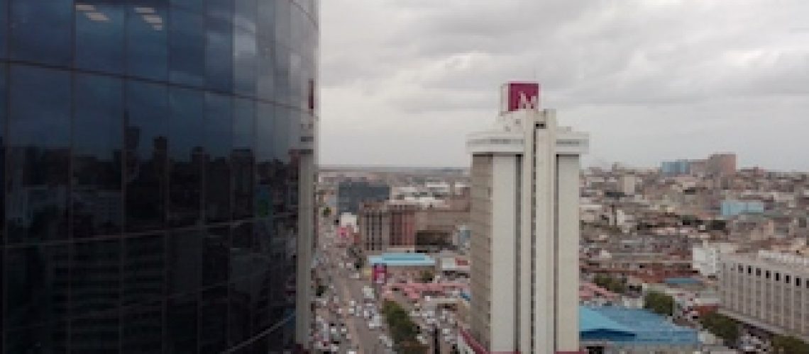 Banco central acirra luta contra dolarização da economia em Moçambique