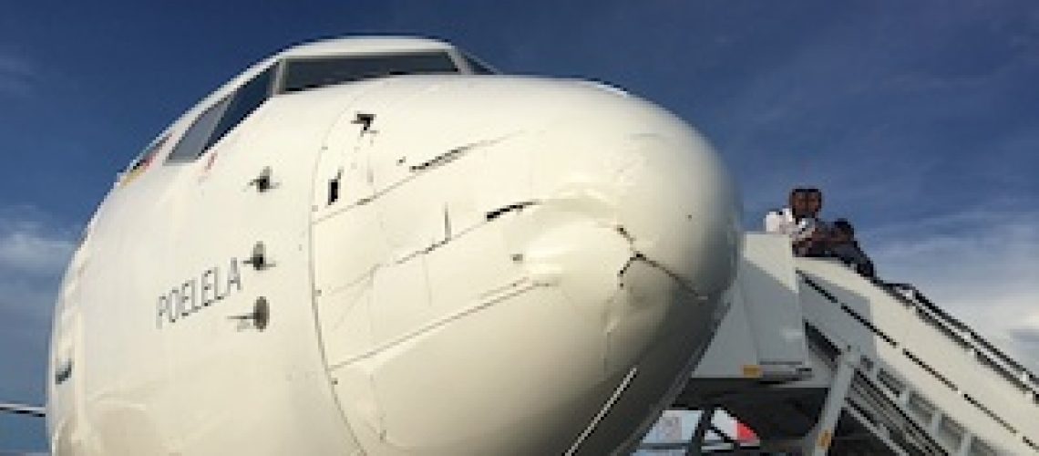 Avião das LAM danifica nariz à chegada a Tete