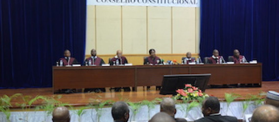 Conselho Constitucional sugere revisão da Constituição para proclamação dos vencedores logo após eleição