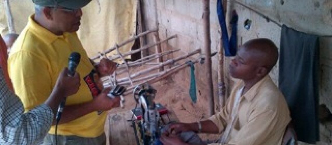 Autárquicas 2013: Ismael Mussa foi pedir votos aos moradores de Matendene - 7º dia de campanha JPC