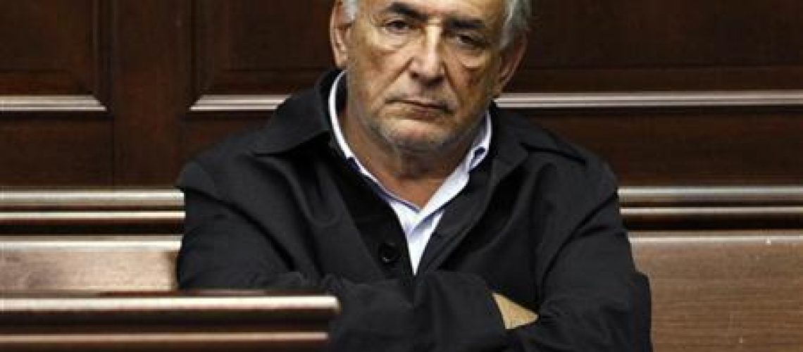 Dominique Strauss-Kahn vai ficar na prisão até julgamento por tentativa de violação