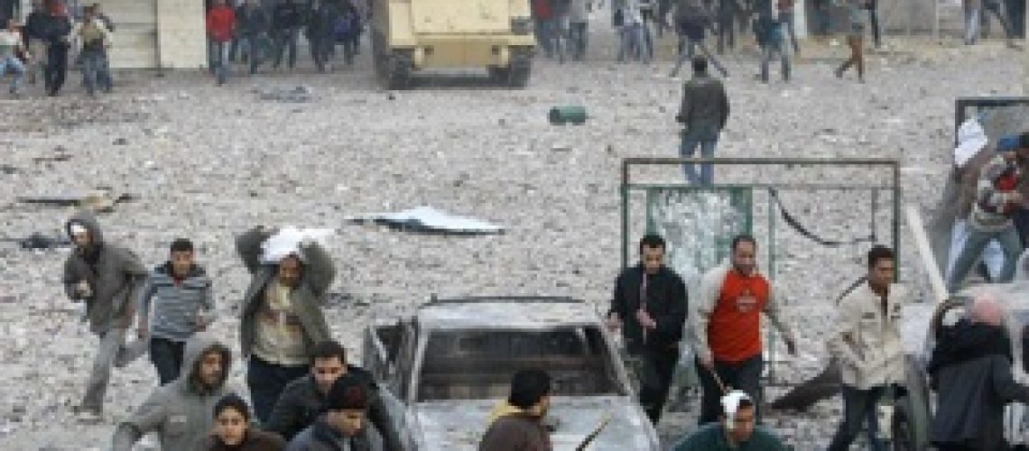 Confrontos no Cairo deixam 10 mortos