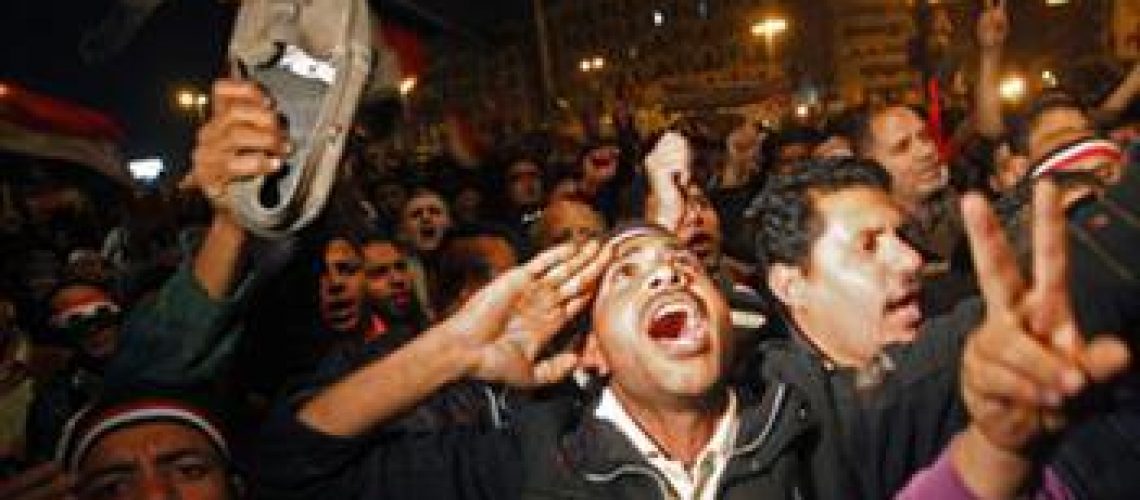 Revolução no Egito: Mubarak não renuncia e aumenta revolta dos manifestantes