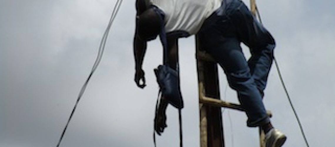 “Electricista” morre electrocutado em Nampula