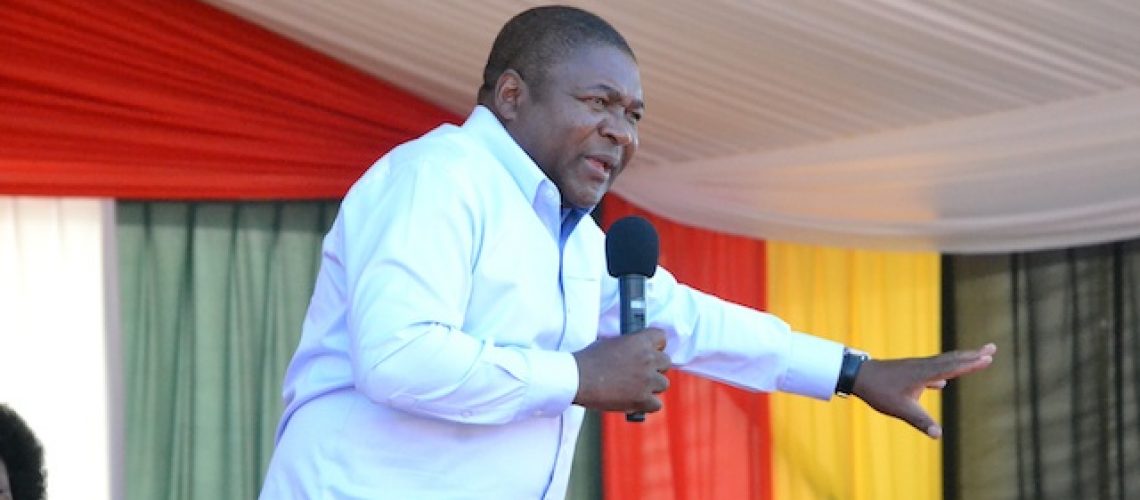 Presidente Nyusi recomenda aos maputenses: “Se não estás preparado para viver na capital procura lá outro sítio”