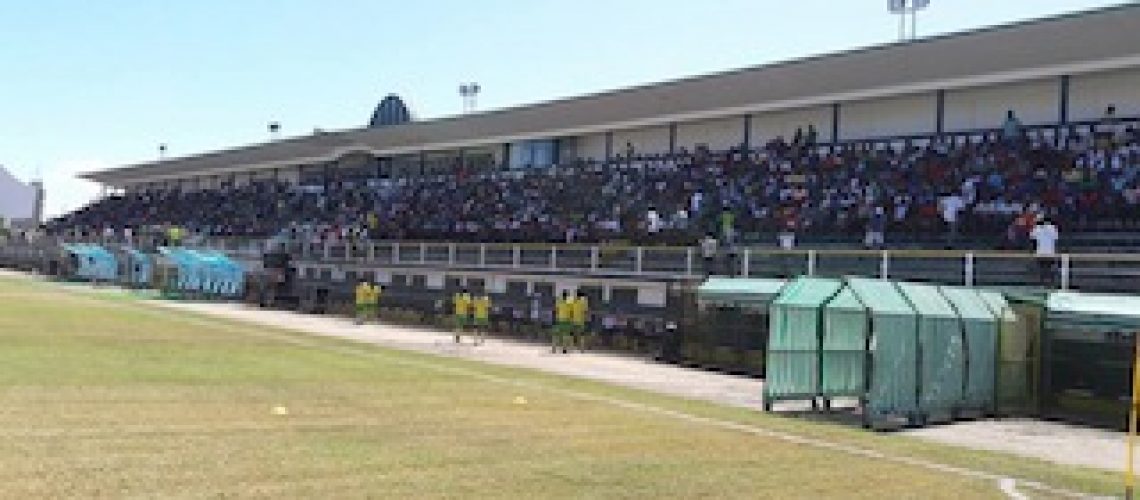 Moçambola: a bola vai enfim rolar em Moçambique