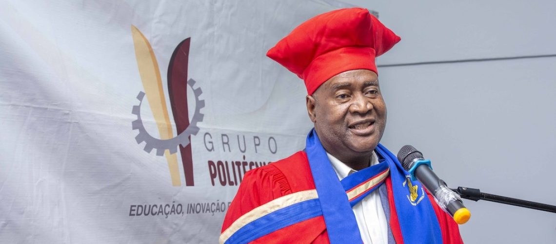 fim-up-Joaquim-Manjate