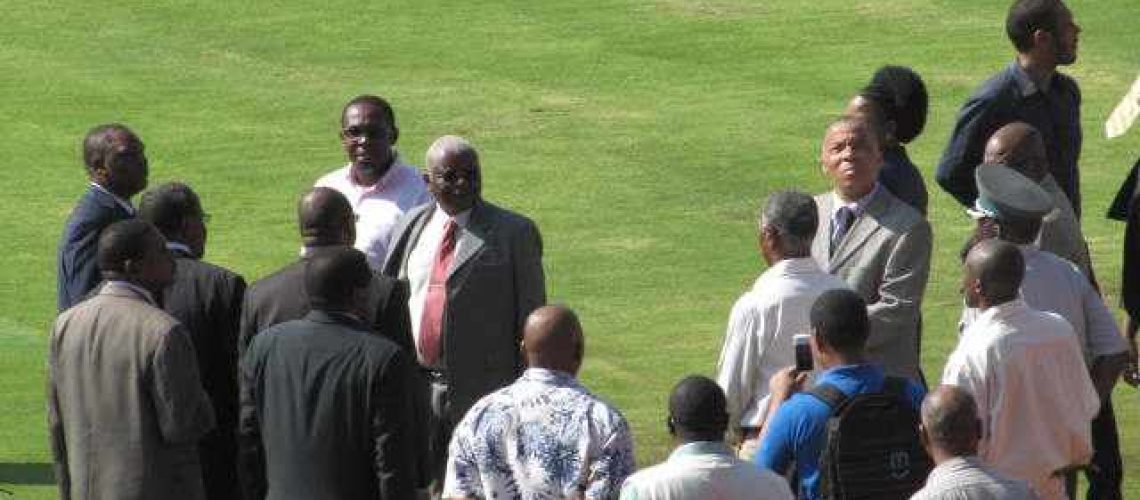 Guebuza foi ver para crer o estádio nacional
