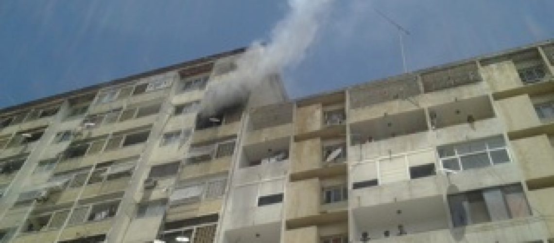 Incêndio numa flat em Maputo deixa família na miséria