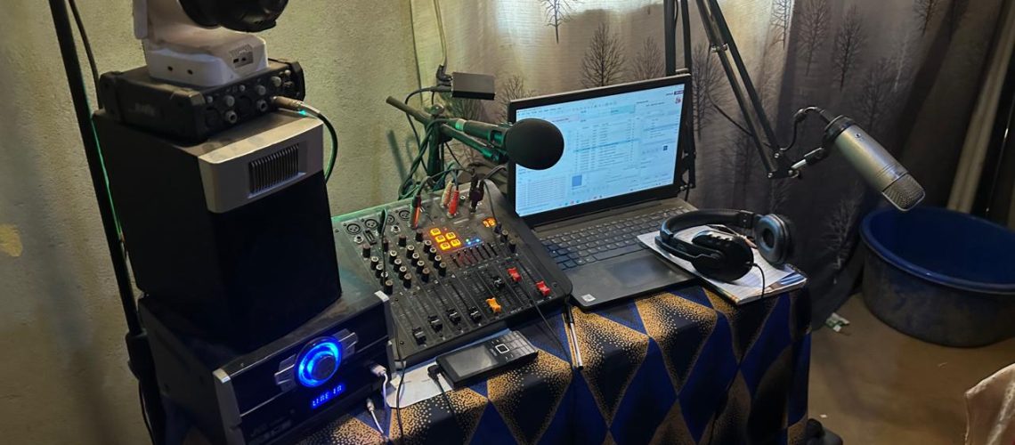 incm-radio-ilegal-niassa