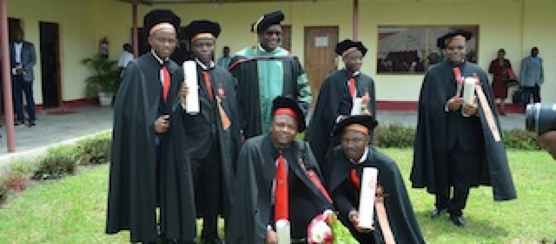 Em Nacala: ISPUNA gradua 68 universitários