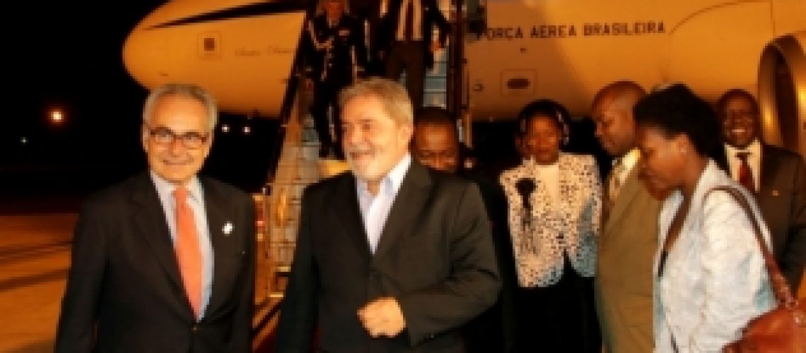 Governo de Chissano foi pressionado por Lula para favorecer as empresas Vale