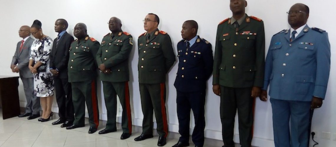Atanásio M’tumuke adverte aos oficiais da Renamo que as Forças Armadas serão hostis a comando paralelo e à politiquice