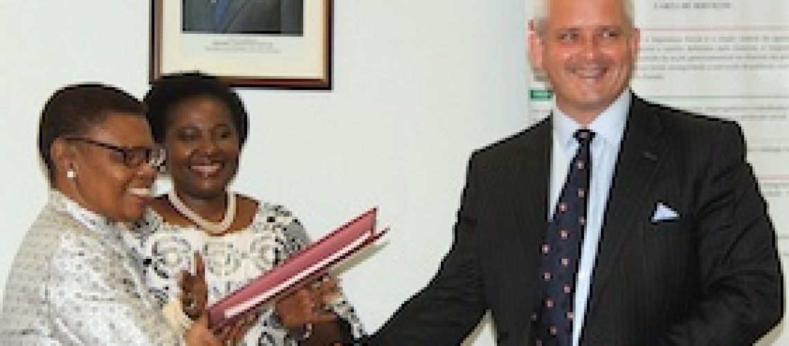 Cultivo do tabaco: Vitória Diogo determinada a acabar com as piores formas de trabalho infantil