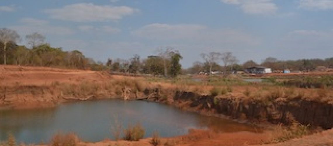 Montepuez Ruby Mining tem concessão para extrair rubis e matar moçambicanos