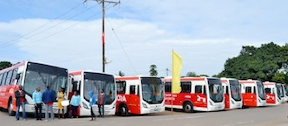 MTC entrega mais 29 autocarros aos municípios da Matola e Maputo