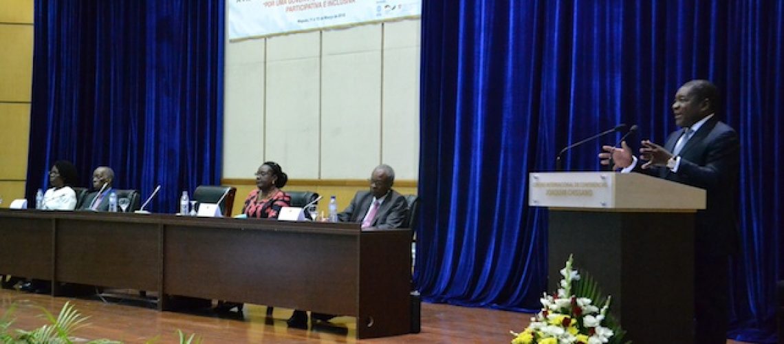 “Estamos a parcelar isto (Moçambique) para ter uma gestão pequena em vez de ser macro” afirma Presidente Nyusi que desafiou os edis a encontrarem soluções