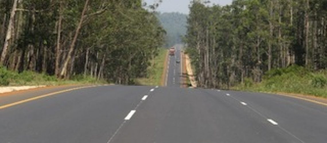 Governo aposta na “política do utente pagador”