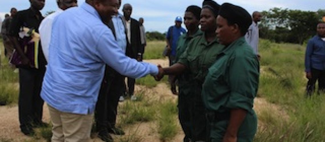 Presidente Nyusi voltou a Sofala para “discutir assuntos militares” com Dhlakama