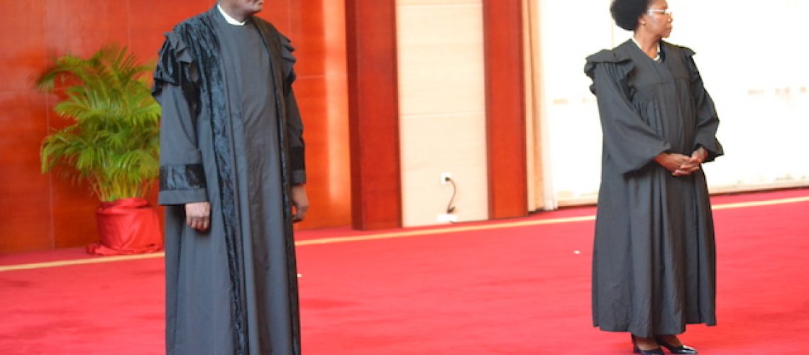 Com milhares de contratos ilegais Presidente Nyusi quer Vistos mais rápidos do Tribunal Administrativo