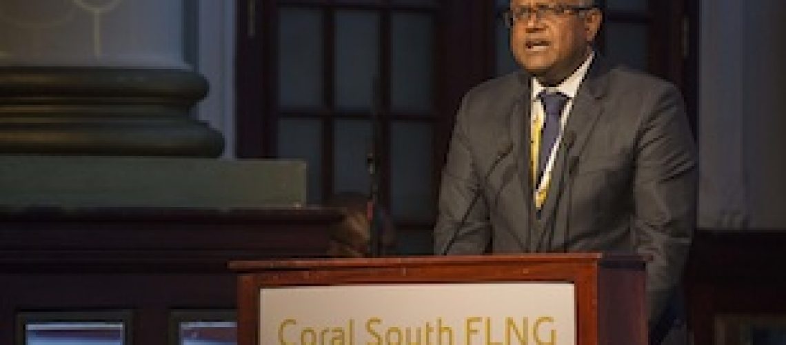 Moçambique não conseguiu 800 milhões de dólares para FLNG de Coral Sul e endividou-se com ENI