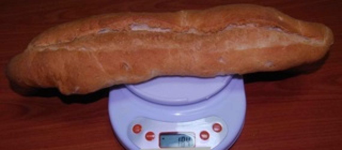 Preço do trigo diminui mas o pão mantém preço e peso abaixo do recomendado