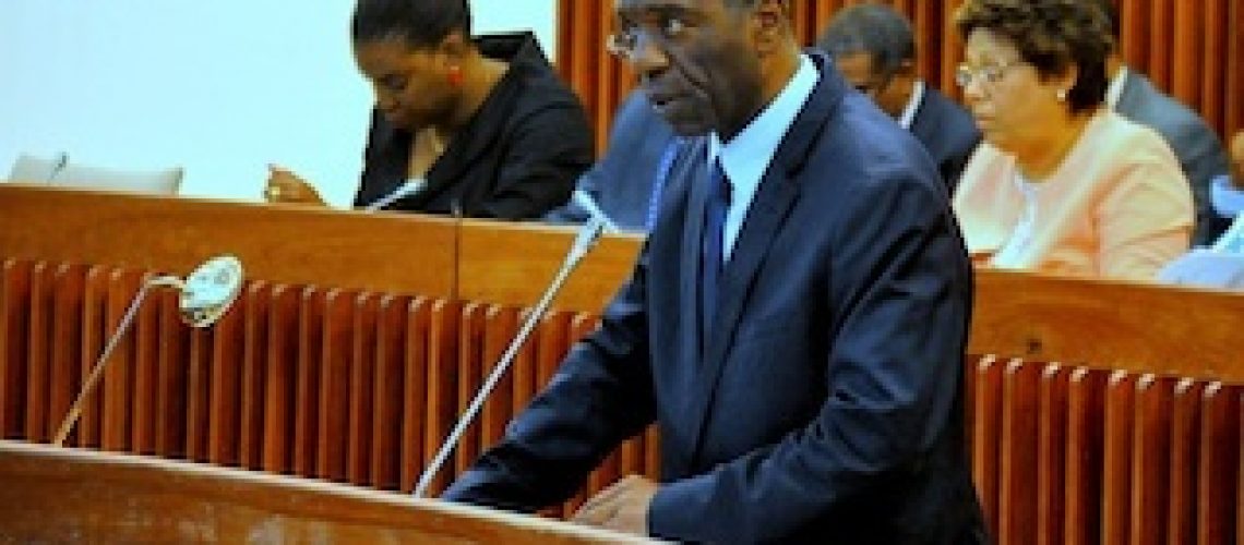 Frelimo aprovará Orçamento do fim do 1º mandato de Nyusi que reforça desigualdades entre Maputo e Moçambique
