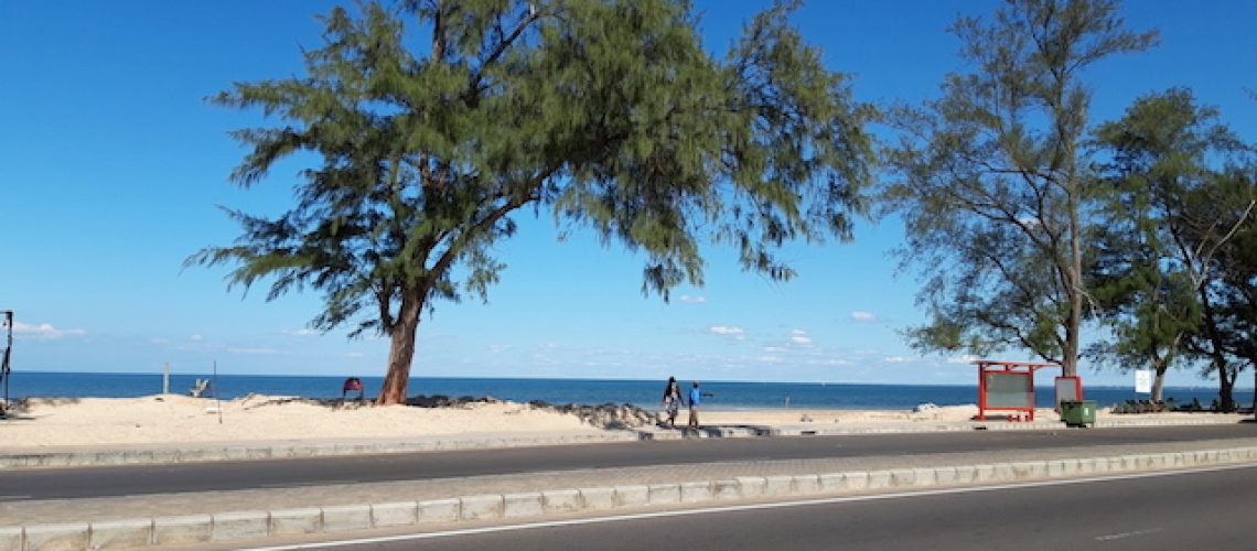 Comiche aproveita covid-19 para começar a “txunar” as praias da Cidade de Maputo