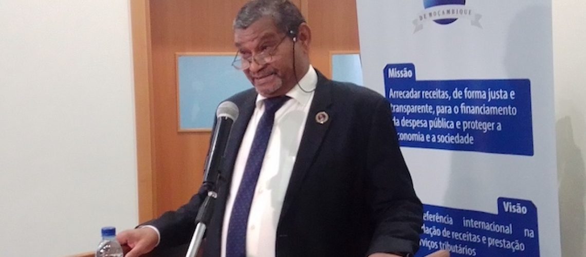 Ministro Ragendra declara “guerra” à sobretaxa na importação de açúcar