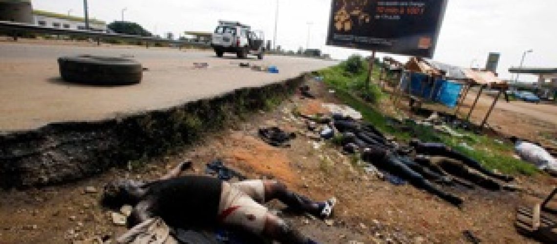 Mais de 100 são mortos em violência recente na Costa do Marfim