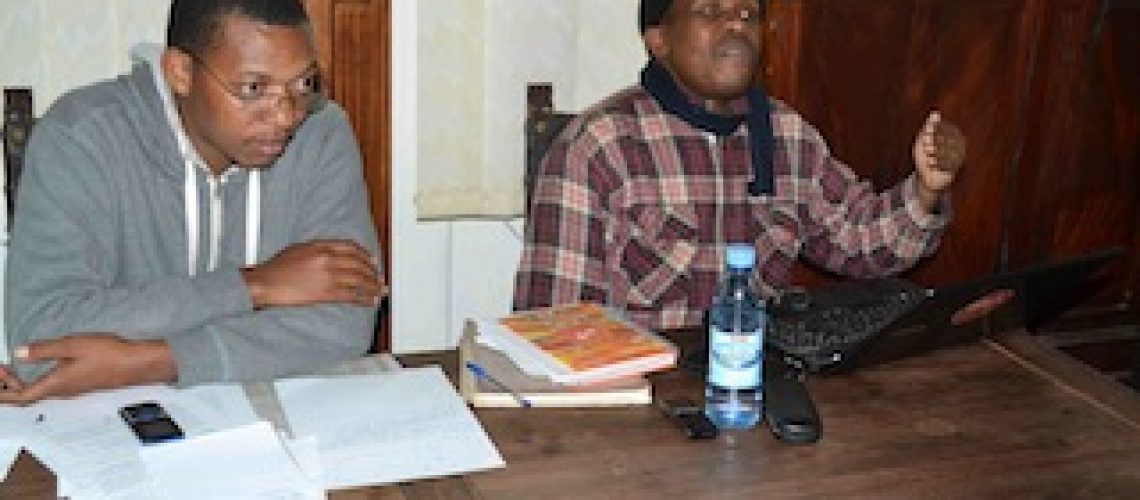 'A prostituição os contos de fada e a violência na televisão' abordado nas Tertúlias Itinerantes