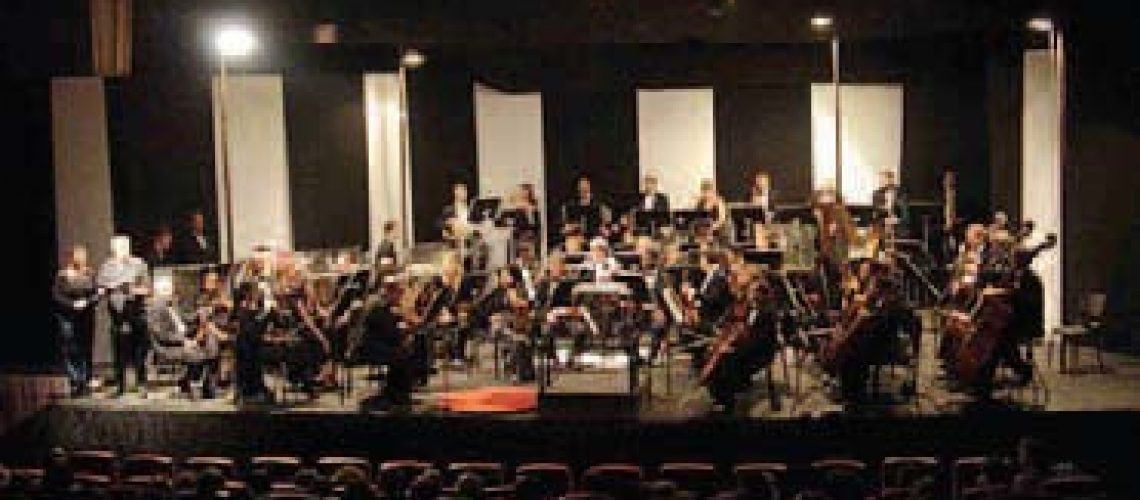 Ópera e Orquestra Filarmónica encantam Maputo